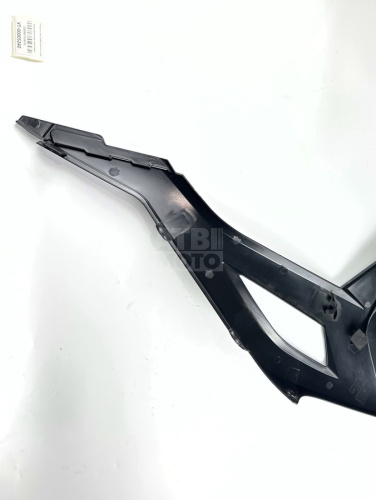 Обтекатель бака правый Avantis A5 New Обтекатель бака правый Avantis A5 New
